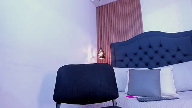 hisoka_011 - Hisoka_011's free webcam - UK Sex Cams