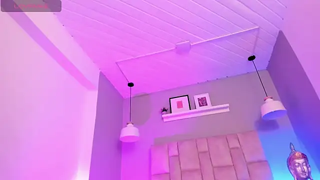 Lucy_Williiams webcam