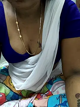 MaaliiiPonuTamil webcam