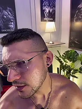 marco_vega (M young) - CUM SHOW 🔥✊