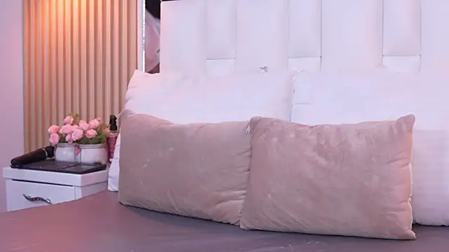 sara_goddess01 webcam