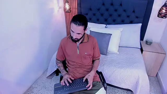 Live gay cam of Hisoka_011 from co | Let’s chat live!