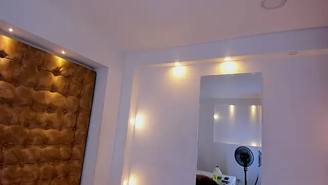 violet_giraldo webcam