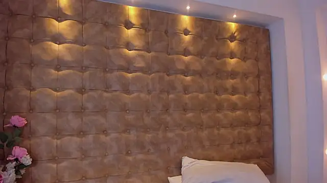 violet_giraldo webcam