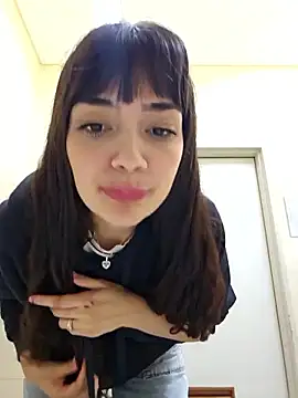 leoynicky98 (F young) - Full naked in the public bathroom! 🚨🤭