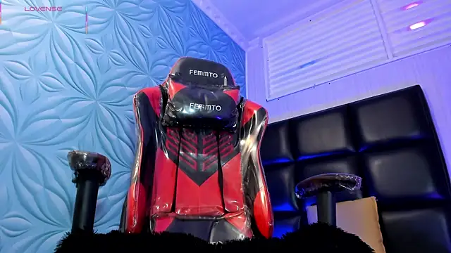 Milk_max_18 live sex cam