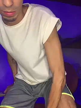 alexx_23cm - Alexx_23cm's free webcam - UK Sex Cams