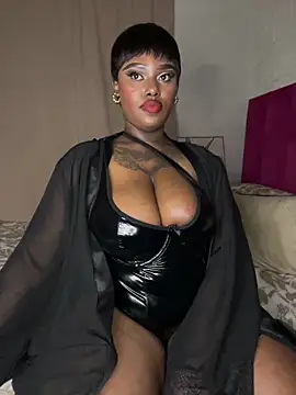 QUEEN_NOBUHLE_FEMDOM_777
