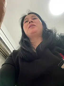 美女buusoom在线直播