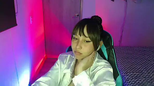 Skarlet_Adams28 webcam