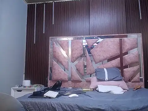 scarletjonescl202 - Scarletjonescl202's free webcam - UK Sex Cams