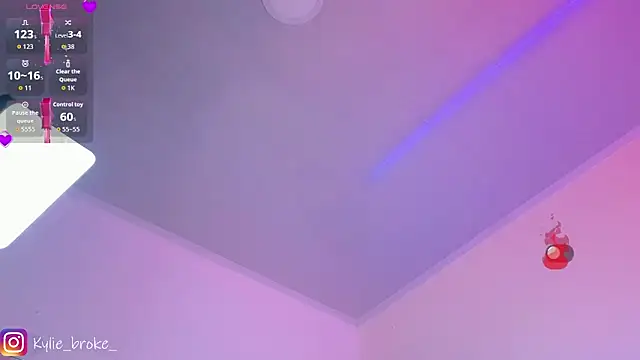 Kylie_brokee webcam