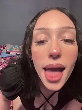 strwbrrymilk (F teen) - Fuck pussy w dildo💦💦☺️