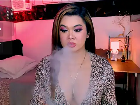 asiankatyhuge webcam