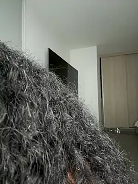 curlyierr (F young) - Titfuck + spit