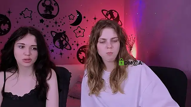 riley_sanders webcam