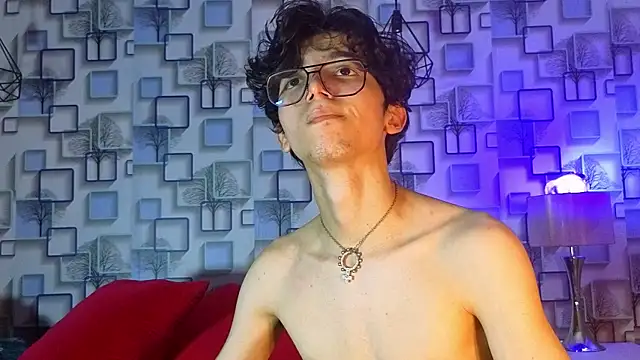Twink_Sebas7 webcam