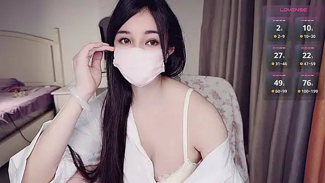美女NolanMia在线直播