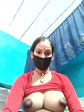 Nandani-758 webcam