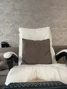 LillySquirtShot webcam