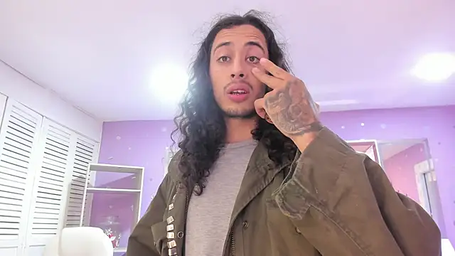 Goldentemptation_ webcam