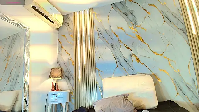 Tiifany_Baker webcam