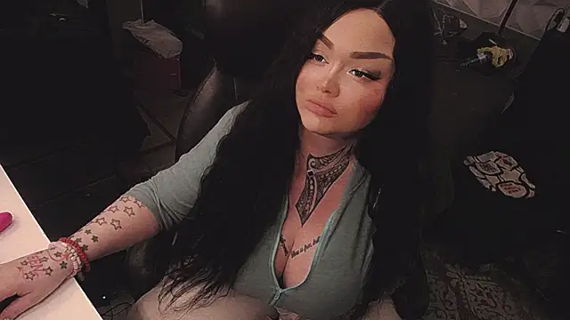 sheylagoddess11 - Sheylagoddess11's free webcam - UK Sex Cams