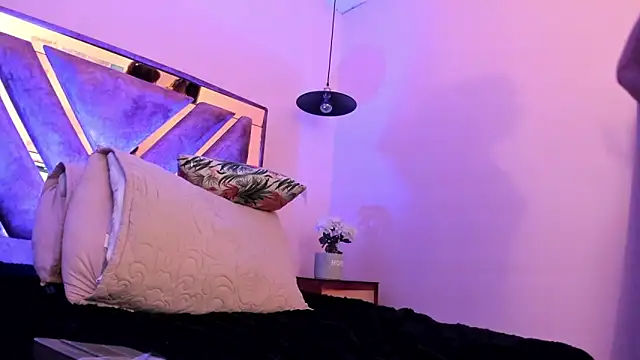 Juliette_Leroyy webcam