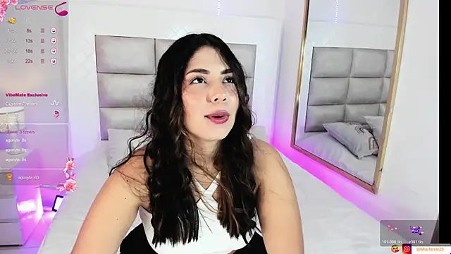 Goddess_mia2 webcam