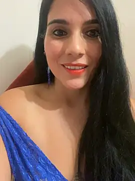 Webcam Model (Miaswwe)  is live.Free join now!