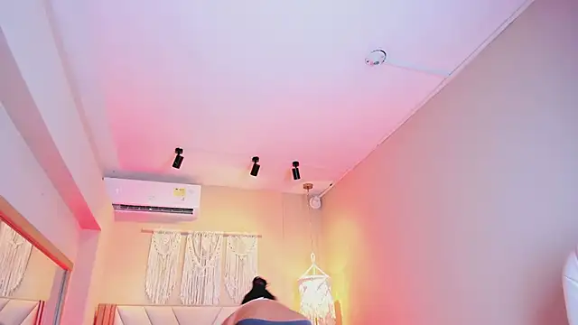 NahimiThompson webcam