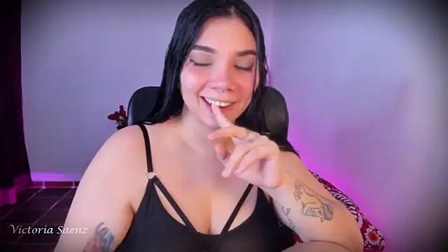victoriaasaenz_ webcam