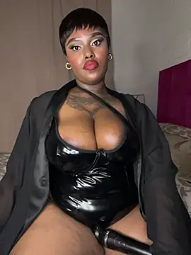 queen_nobuhle_femdom_777 (F young) - Submit To The Moment