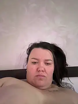 SunnyLeila2101 webcam