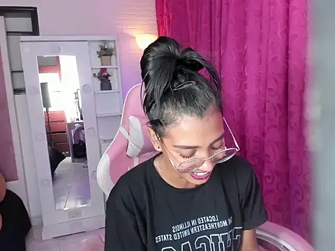 KarlaSlutSkinny__ webcam