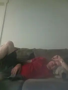 yourMasterisBored webcam