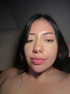 Webcam Model (MissCat_)  is live.Free join now!