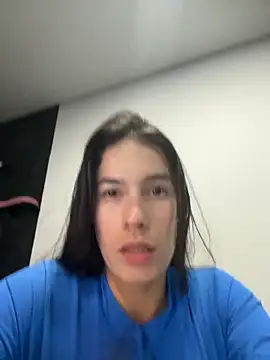 Webcam Model (Penny_09) is live