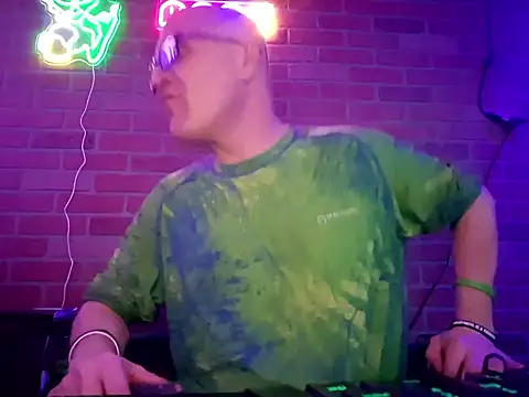 chronic_vibez webcam