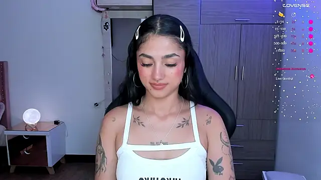 Lizzie_corner_v webcam