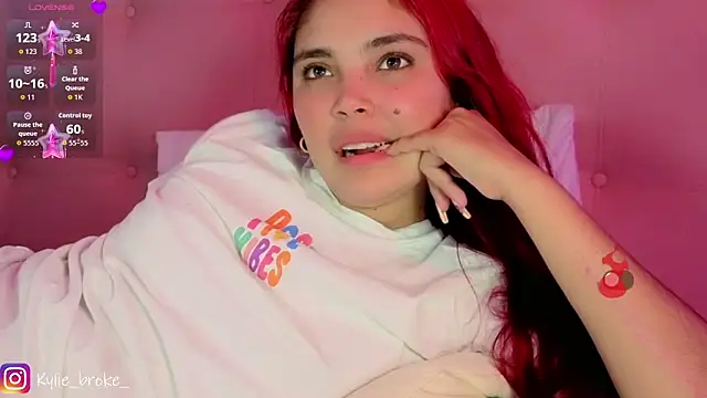 Kylie_brokee webcam