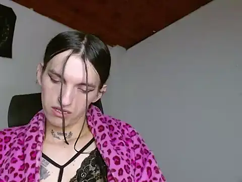 Scarlett_crastrawberry webcam