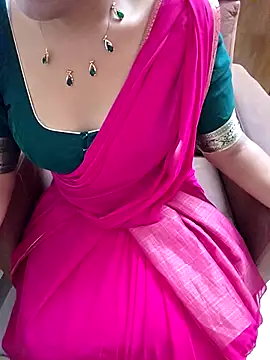 Webcam Model (Roja-Telugu777) is live