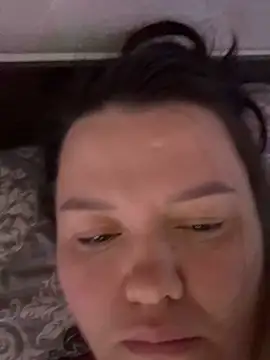 SunnyLeila2101 webcam