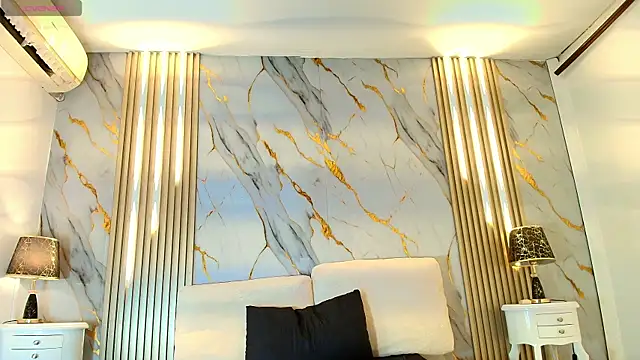 Tiifany_Baker webcam