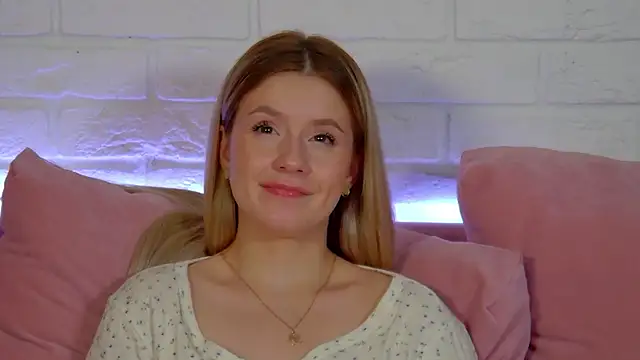 MilanaBalmain webcam