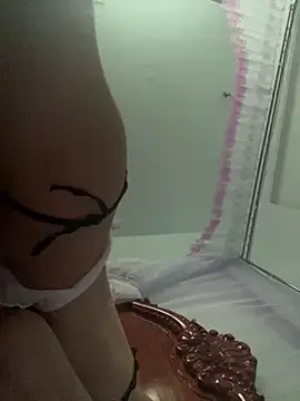 christinaaruza webcam