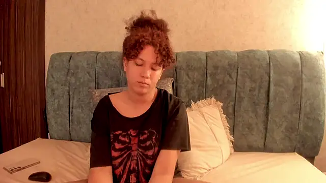 Aleera_Walton webcam