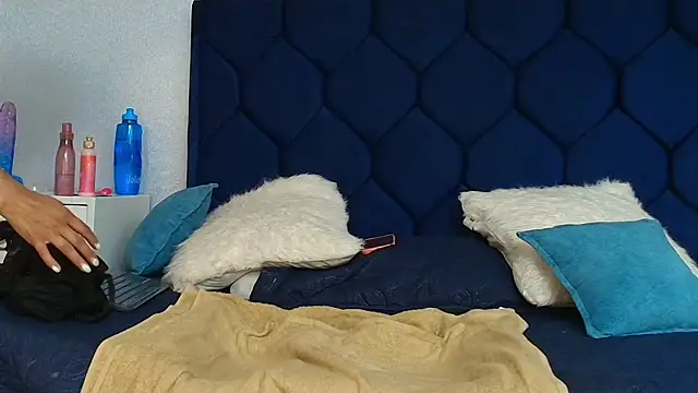 Cristal_London webcam