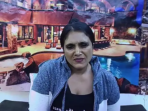 IndianSexyLady20 webcam